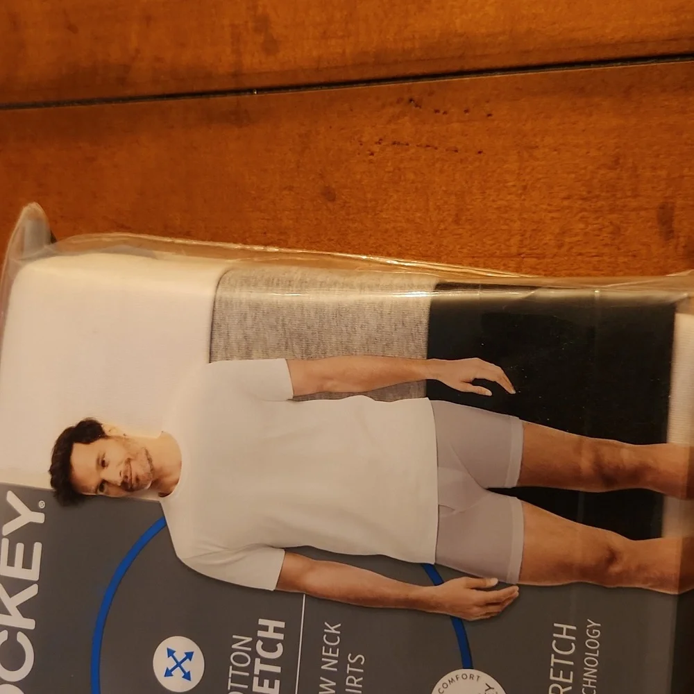 Jockey cotton stretch crew neck t-shirts. 3 pack. Medium(38-40" chest) New. - Picture 3 of 7